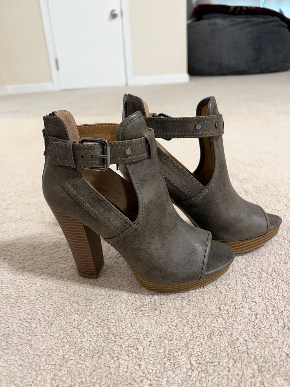 Report Gray Open-Toe Buckled Ankle Booties